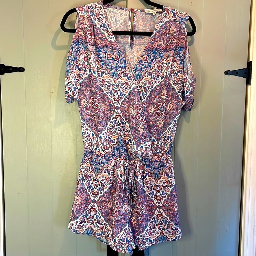 HEARTLOOM Revolve Small Malena Cold Shoulder Romper Shorts
